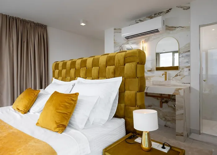 Exclusive St. Christopher Podstrana